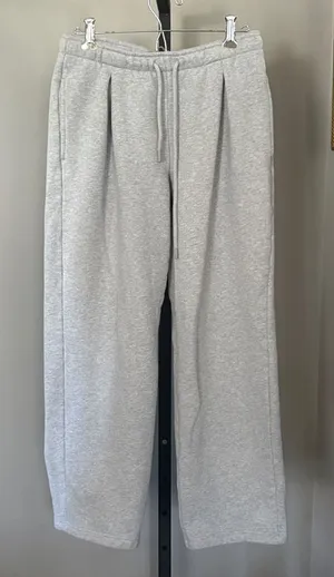 Aritzia XS Mega Fit Sweatfleece Cozy Fleece Gray Sweatpants thumbnail 1