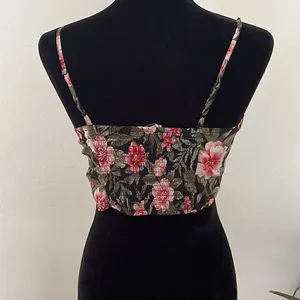 American Eagle crop top EUC thumbnail 3