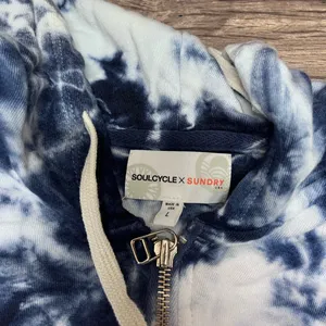 Soul‎ Cycle x Sundry Zip Up Hoodie size large thumbnail 4
