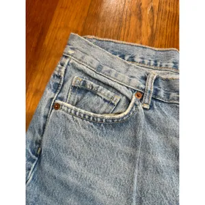 Zara Premium Denim Collection Light Wash Straight Leg Raw Hem Jeans Size 6 thumbnail 5