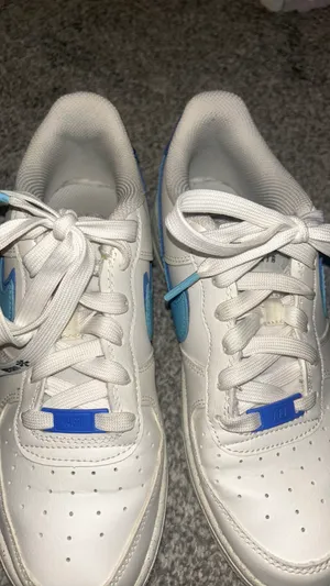 Nike shoes thumbnail 5