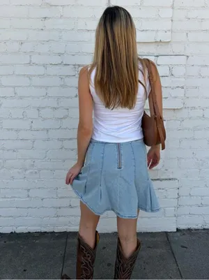 No Boundaries y2k light blue denim ruffled mini skirt fits like a sz 6 #boho #western #rodeo #summer thumbnail 5