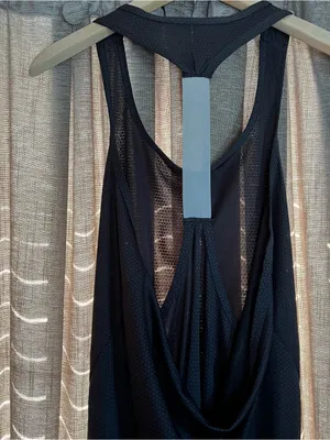 Marika Grey Dipped Back Racerback Athletic Tank Top Size Small thumbnail 9