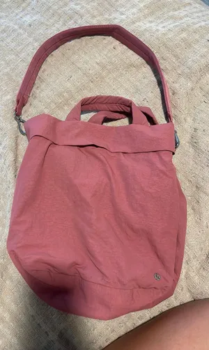 Lululemon On My Level Bag thumbnail 1