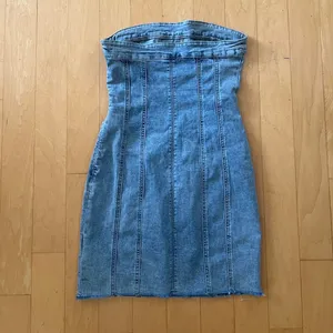 Princess Polly Houser denim strapless bodycon dress thumbnail 3