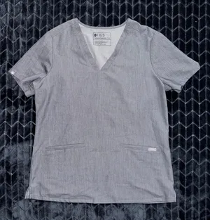 Figs Casma Top Women's Graphite Gray Three Pocket Scrub‎ V-neck Darted Back Sz M thumbnail 1