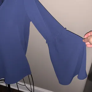 Evereve Brave top with flutter sleeves thumbnail 2
