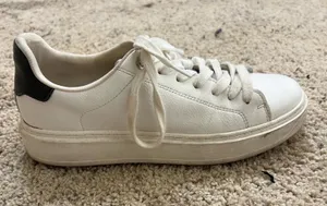 Steve Madden White Shoes Slip-On casual leather size 8.5 women’s thumbnail 1