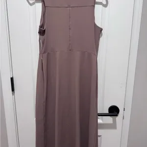 Isabel maternity dress- size medium thumbnail 2