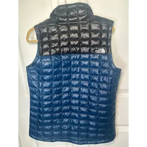 The North Face ThermoBall Eco Vest Womens M Blue Black Puffer‎ Full Zip NF0A5GLD thumbnail 2