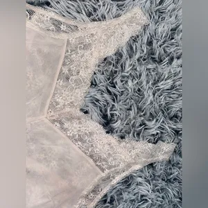 Lace Trim White/cream Camisole thumbnail 8