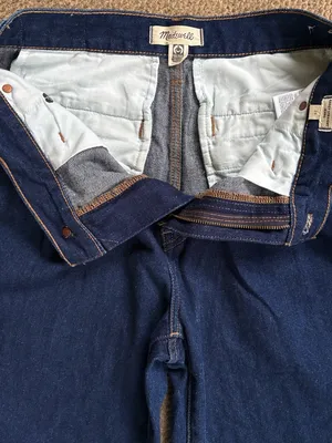 Like New Madewell Baggy Straight Jeans Size 28 thumbnail 7