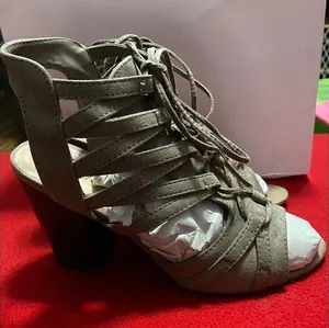Just Fab Nedala Taupe Block Heel Strappy Sandals Size 8 thumbnail 1