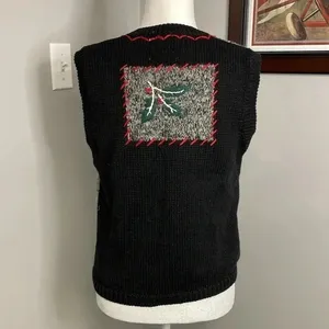 Vintage Christopher and Banks Hand Embroidered Christmas Sweater Vest Size Mediu thumbnail 3