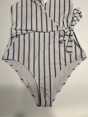Cupshe Black & White Striped Wrap One Piece Swimsuit Size Large thumbnail 3