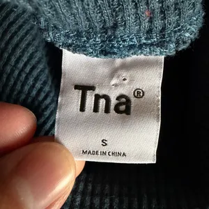 Aritzia TNA Cropped Waffle Knit Teal Mockneck Long Sleeve size small thumbnail 7