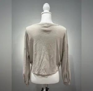 CLEAROUT! Beige H&M Cropped Tie-Front Dolman Sweater Size S EUC thumbnail 2