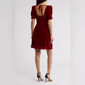 WAYF Scarlet Velvet Puff Sleeve Mini Dress M NWT Holiday Party Red‎ thumbnail 2