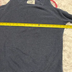 Abercrombie & Fitch blue cold-shoulder knit sweater long sleeve crew neck Large thumbnail 7