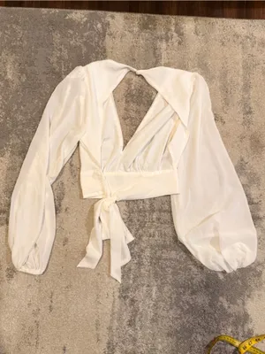 Windsor White V-Neck Long Sleeve Crop Blouse thumbnail 4