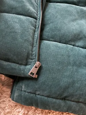 Levi’s Corduroy Puffer Jacket thumbnail 4