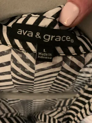 Black And White Dress Shirt thumbnail 4