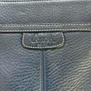 Coach Legacy Navy Blue Pebbled Leather Swing Pack Messenger Shoulder Bag thumbnail 4