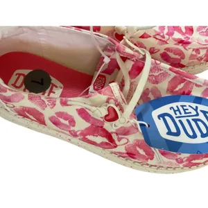 Hey Dude Wendy Cottage Crochet Shoes Women 12 Pink Lips Hearts Slip On Loafers thumbnail 5