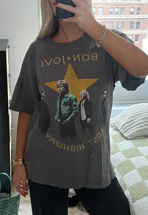 Revolve Vintage Tshirt thumbnail 1