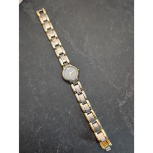 Ladies Citizen Watch Two Tone 5920-S76248 Needs New Battery thumbnail 4
