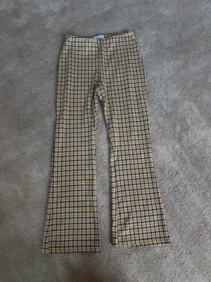 Urban Outfitters Plaid Flare Pants – Size M thumbnail 2