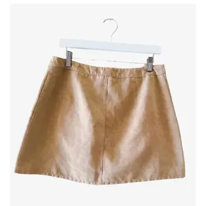 H& M Divided Suede Zipper Front Tan Womens Mini Skirt SZ 12 thumbnail 2