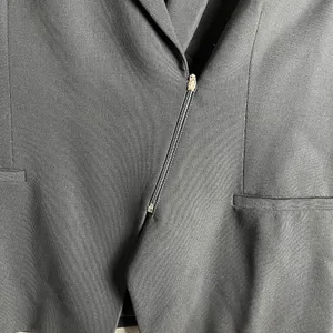 Armani Collezioni Minimalist Black Blazer Sleek Tailored‎ Silhouette Medium thumbnail 2