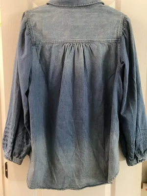 American Eagle Denim Button Down thumbnail 4