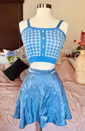 Boutique NEW Shimmery Circle Skirt thumbnail 1