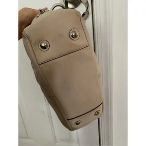 Coach off white or cream shoulder bag thumbnail 3