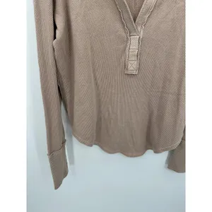 Free People We The Free Anakin Thermal Top Women Sz M Brown Tan Collar Casual‎ thumbnail 5