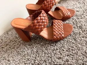 X2B heel Brown Size 6.5 thumbnail 2