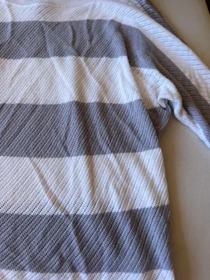 Sweater thumbnail 3