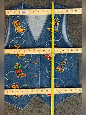 Vintage 90s Unbranded Western Embroidered horse Denim Vest cowboy One of a Kind! thumbnail 9