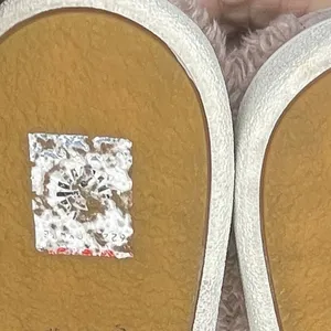 UGG‎ Fuzzy Shoes thumbnail 6