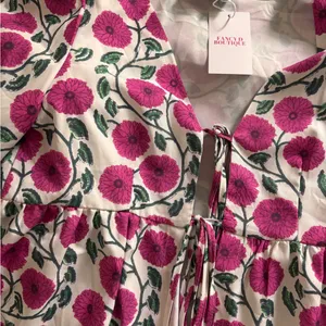 Floral Tie-Front V-Neck Blouse in Pink and White thumbnail 2