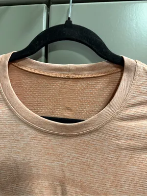 lululemon athletica Swiftly Long Sleeve! Great layering peach top! Women’s 8! thumbnail 4