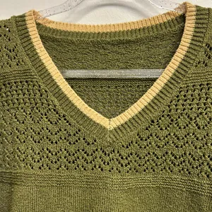 Olive Green V thumbnail 2