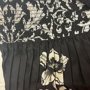 White House Black Market Black Floral Lined Pleated Elastic Waist Skirt- Medium thumbnail 9