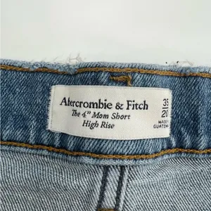 Abercrombie &e Fitch‎ The 4" Mom Short High Rise Jean shorts sz 20 thumbnail 3
