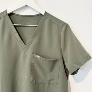 Figs‎ Catarina Scrub Top Size M Blue One Pocket V Neck Medical Hospital Corpcore thumbnail 2