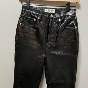 Free People‎ Phoenix Coated Button Fly Skinny Jeans in Liquid Black size 25 thumbnail 2