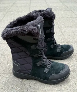 Columbia Women's Ice Maiden II Boots • Sz 9.5 thumbnail 1