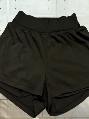 HALARA SoftlyZero Airy Black Athletic Shorts with Hidden Pocket and High Waist thumbnail 3